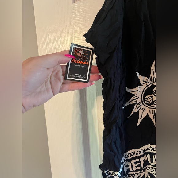 Cover up purchased in Dominican Republic - Picture 4 of 5